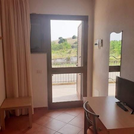 Hotel Bena E Traes Laerru Kültér fotó
