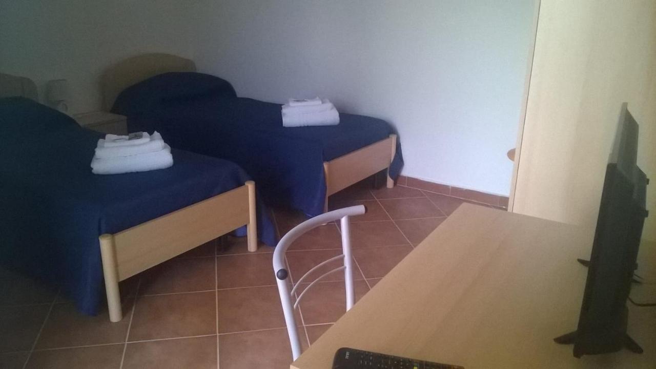 Hotel Bena E Traes Laerru Kültér fotó