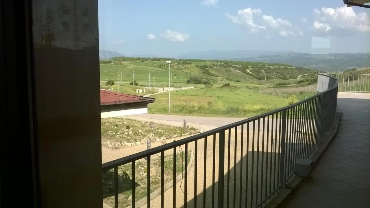 Hotel Bena E Traes Laerru Kültér fotó