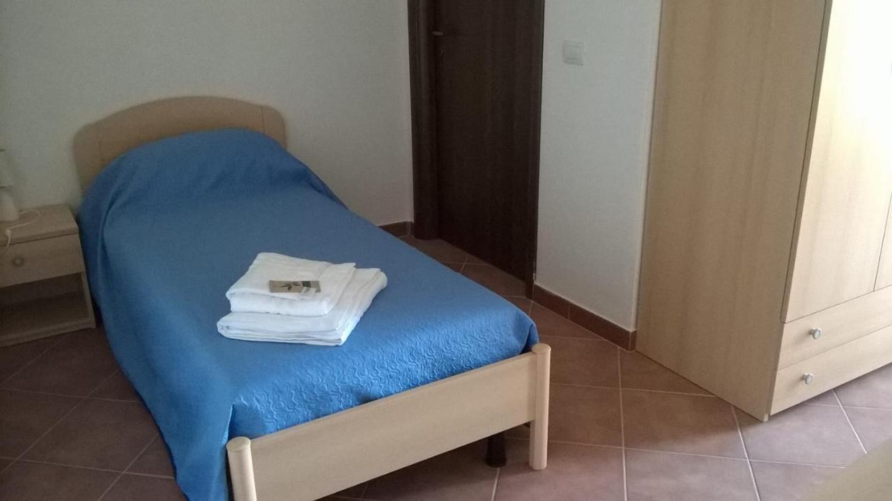 Hotel Bena E Traes Laerru Kültér fotó