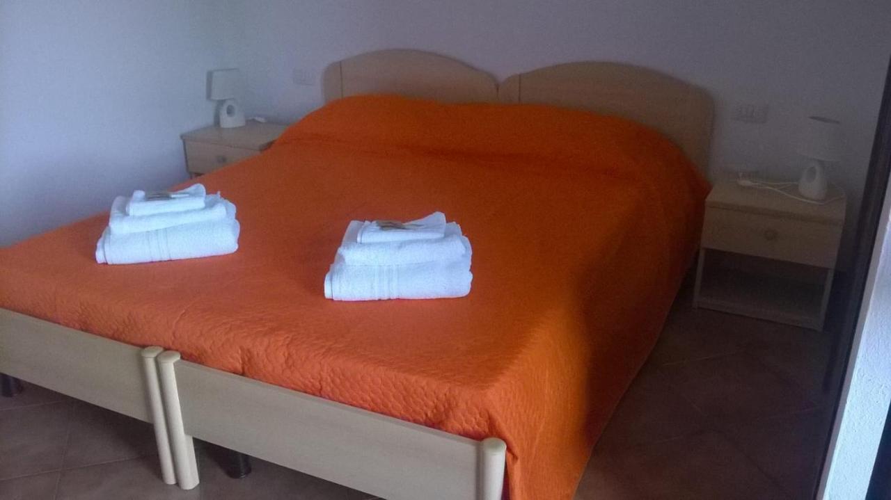 Hotel Bena E Traes Laerru Kültér fotó
