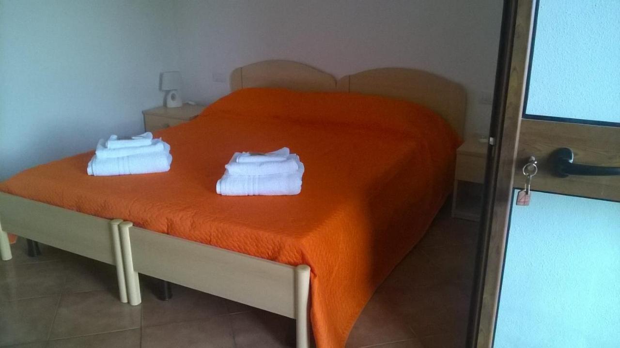 Hotel Bena E Traes Laerru Kültér fotó