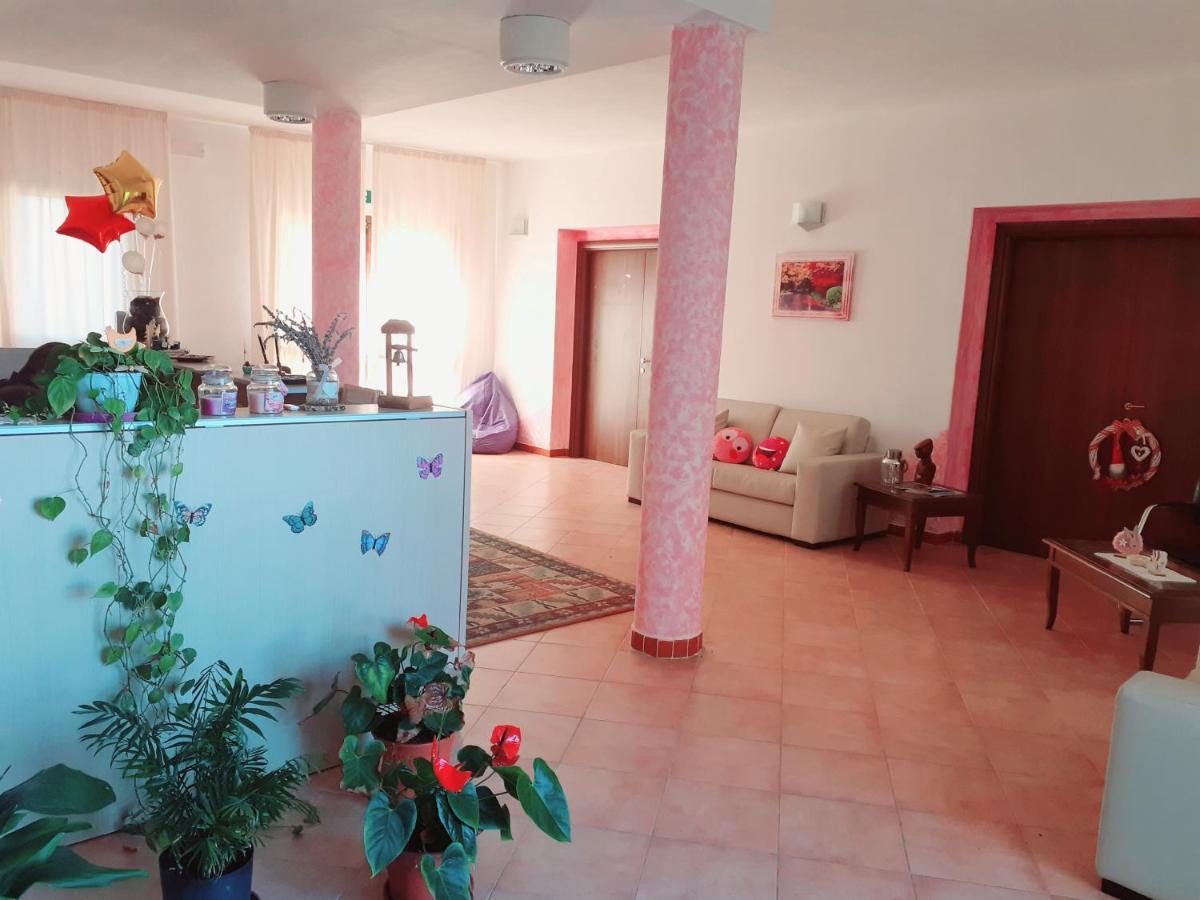 Hotel Bena E Traes Laerru Kültér fotó